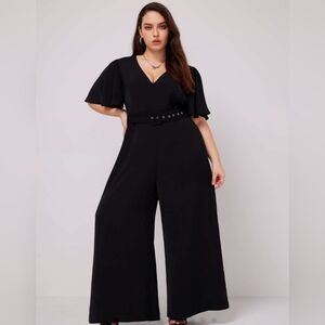 NWT Cider Black V-Neck Wide Leg Jumpsuit w/Belt Size 4X=26